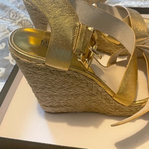 Michael Kors Gold Sandals - Picture 5 of 9